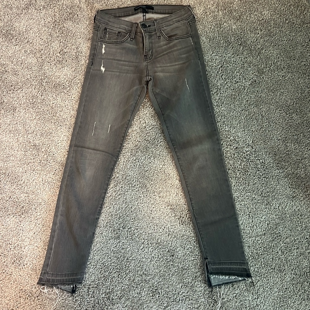 Flying Monkey Platinum capri/ankle jeans. Super stretchy. Orig $98